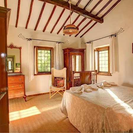 Villa Sleeps 9 Pool Air Con Wifi Giove