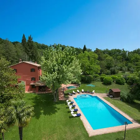 Sleeps 9 Pool Air Con Wifi